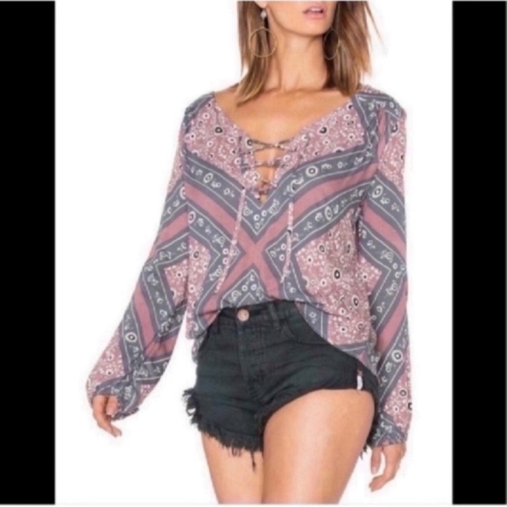 Jen’s Pirate Booty lace front blouse S